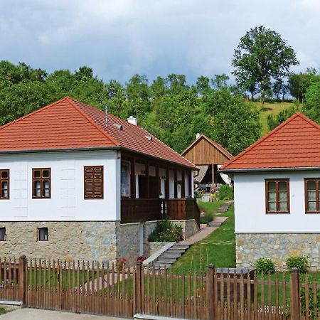 Fruktarium Vendeghaz Otel Trizs Dış mekan fotoğraf