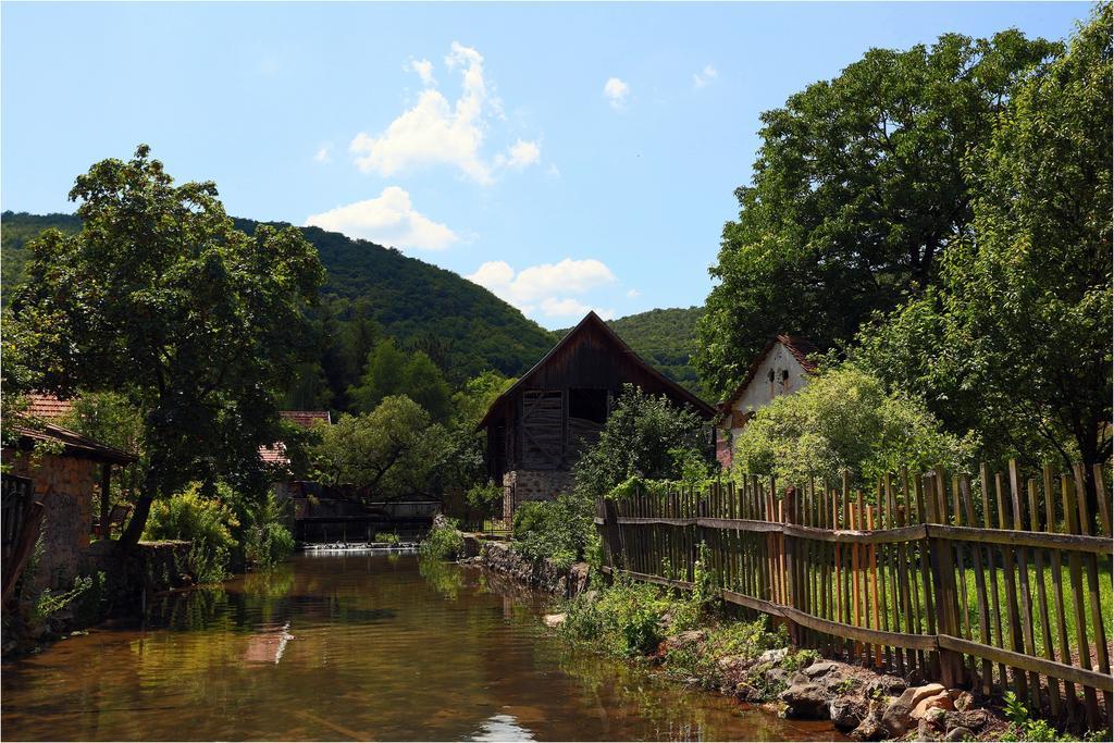 Fruktarium Vendeghaz Otel Trizs Dış mekan fotoğraf