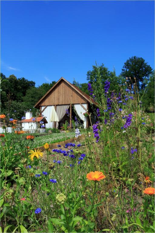 Fruktarium Vendeghaz Otel Trizs Dış mekan fotoğraf